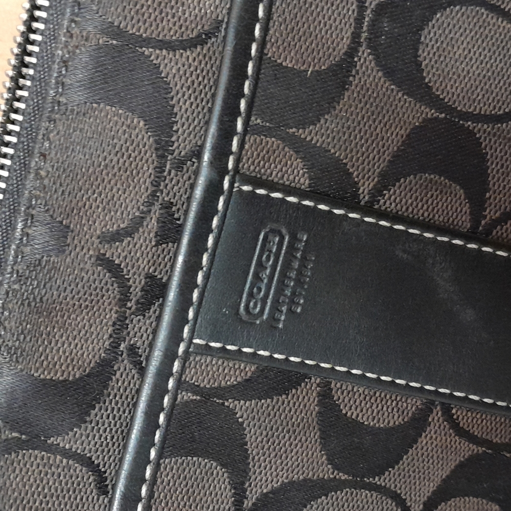 Coach canvas/leather purse - Picture 2 of 8
